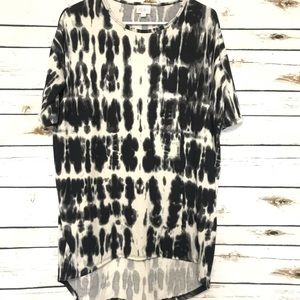 Lularoe Irma top